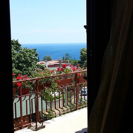B&B Villa Francesca 소베라토마리나 외부 사진