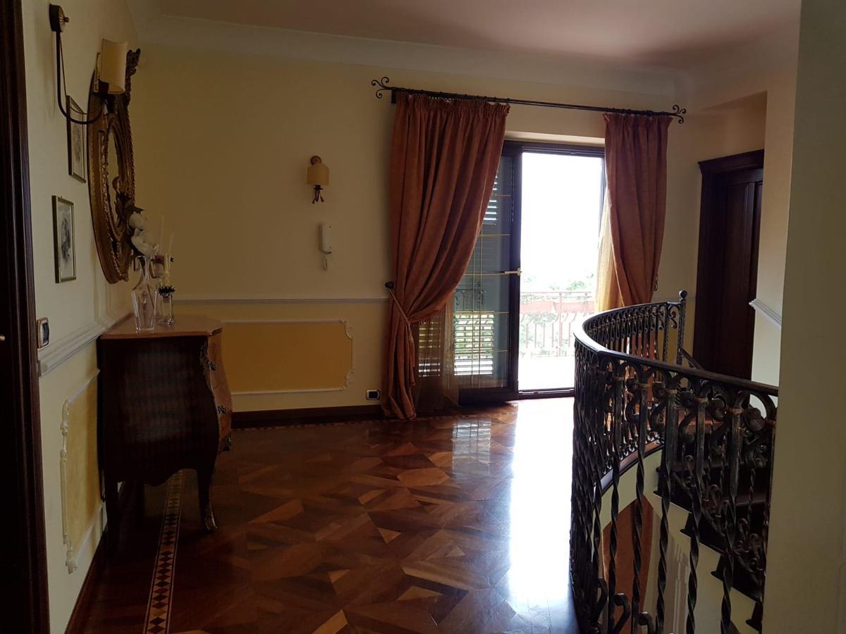 B&B Villa Francesca 소베라토마리나 외부 사진